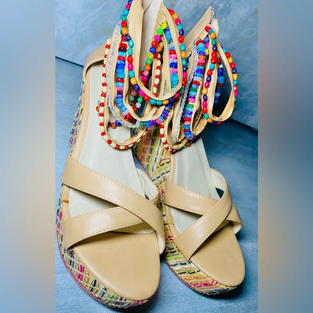 Get More Beauty Hobo Platform Wedges with Beads Across The Top‎ Size 9